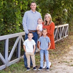 Meet your Posher, Angela